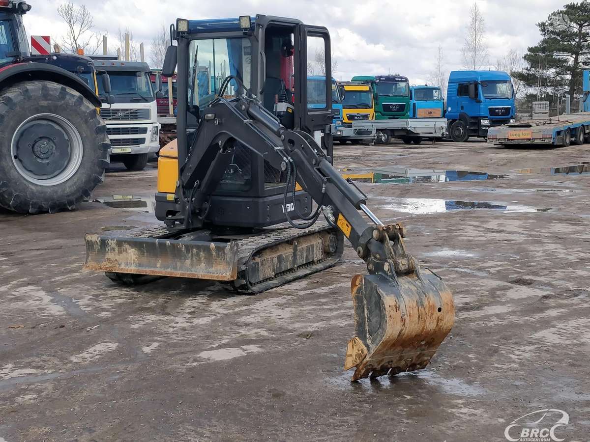-Kita- TW30, мини-экскаваторы