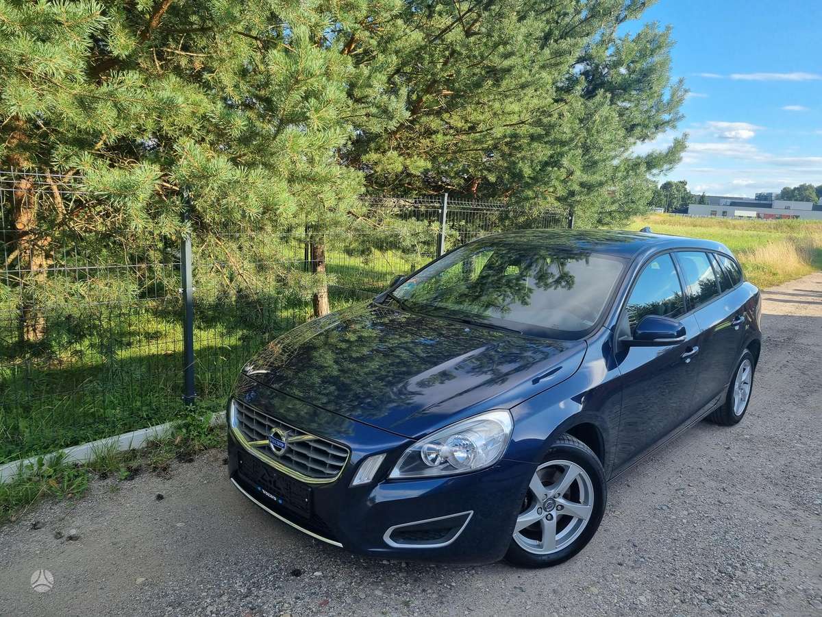 Volvo V60, 2.0 l., hatchback