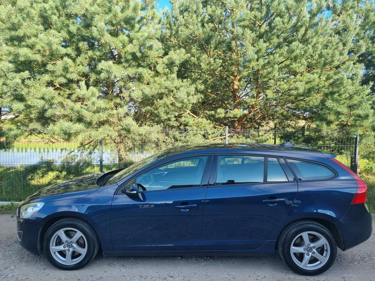 Volvo V60, 2.0 l., hatchback