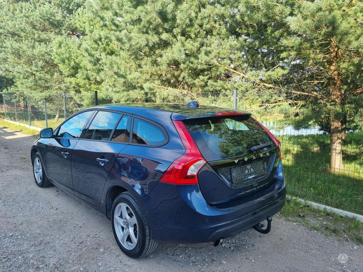 Volvo V60, 2.0 l., hatchback