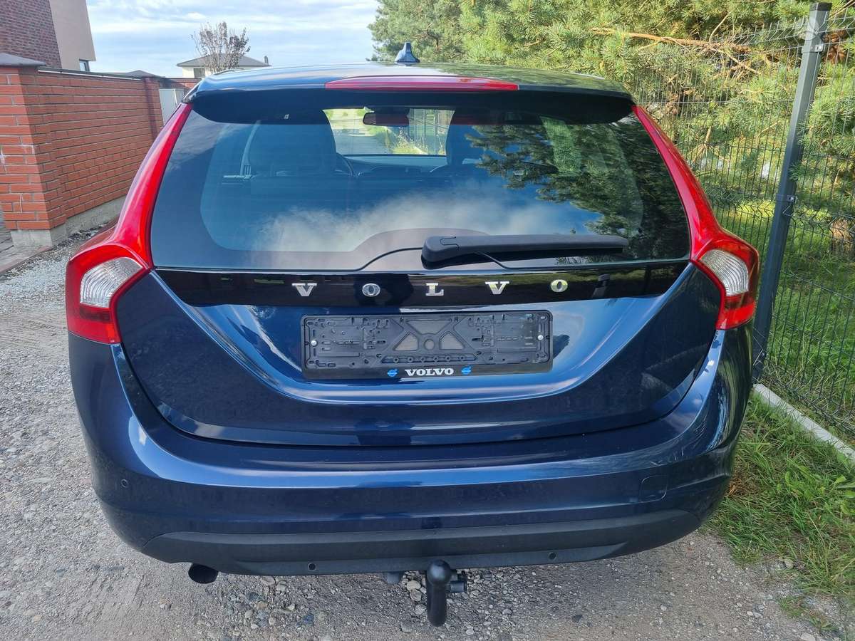 Volvo V60, 2.0 l., hatchback