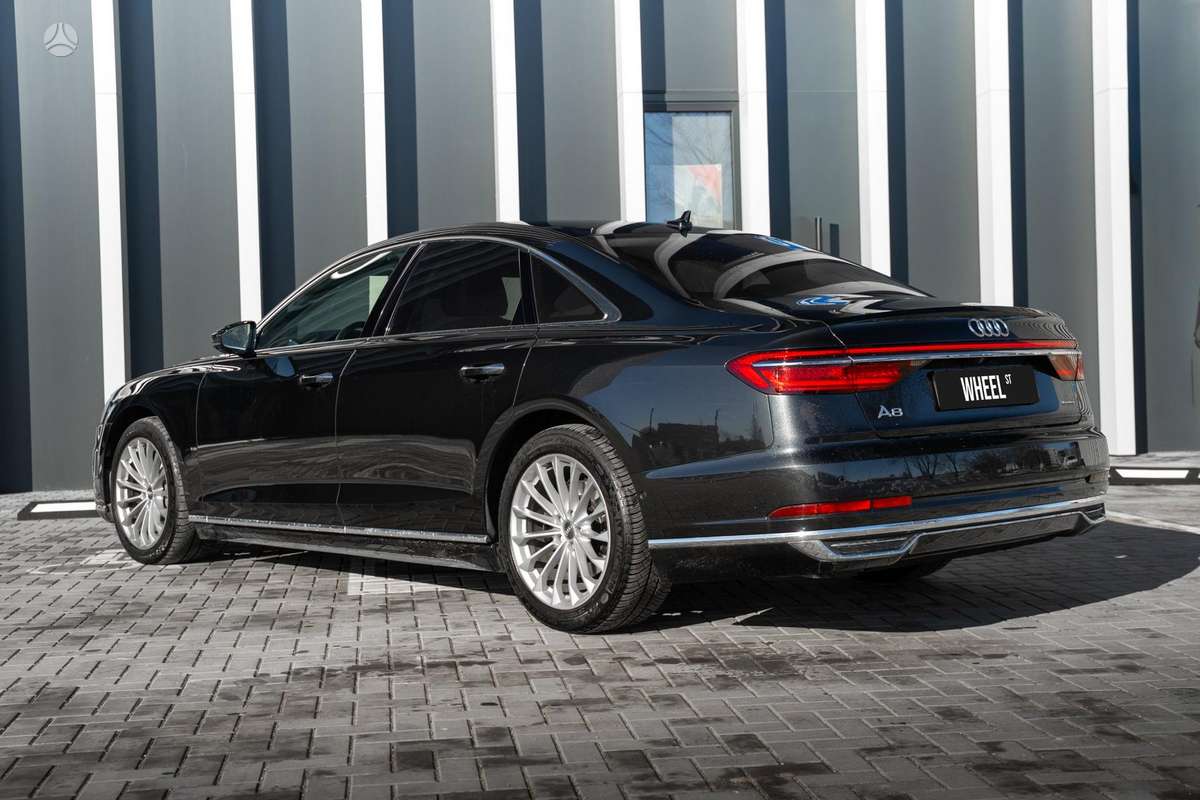Audi A8, 3.0 l., Седан