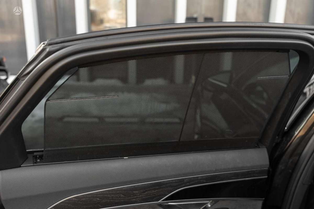 Audi A8, 3.0 l., Седан