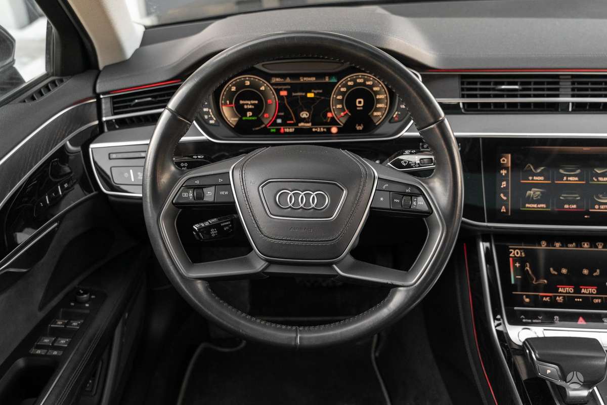 Audi A8, 3.0 l., Седан