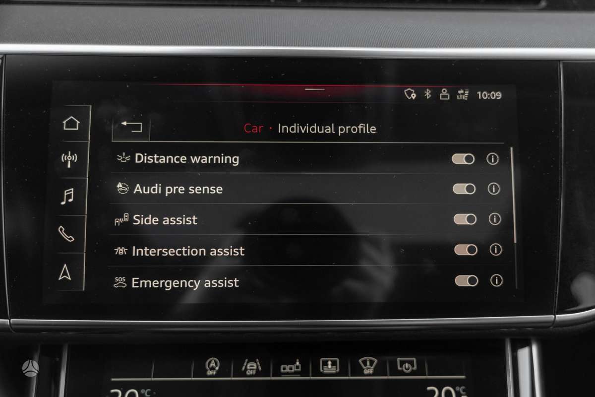 Audi A8, 3.0 l., Седан