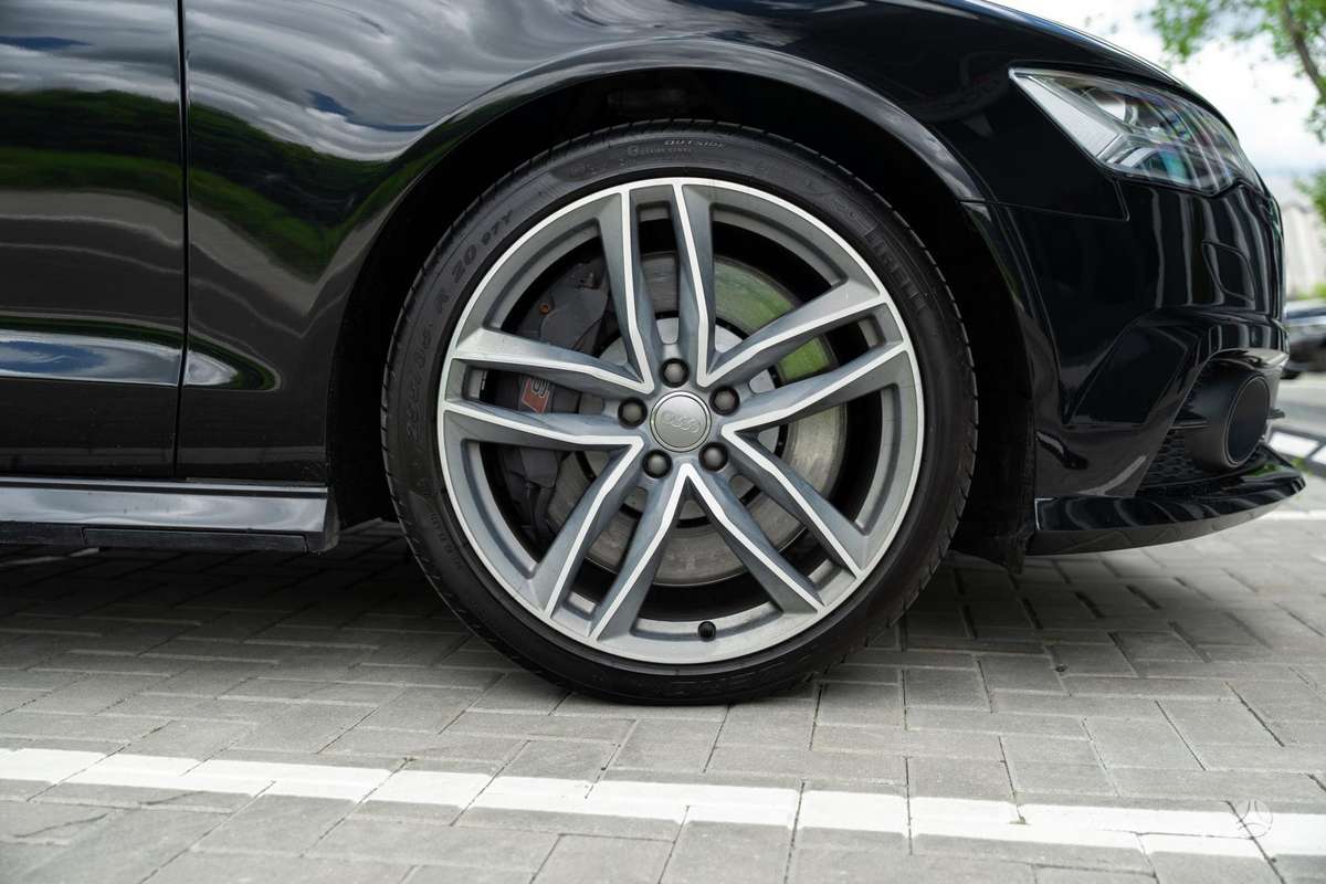 Audi S6, 4.0 l., Седан