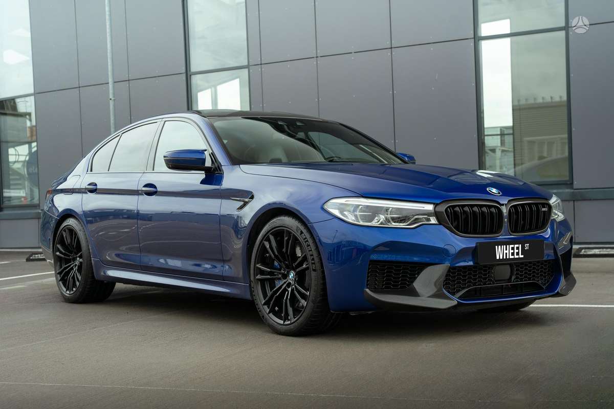 BMW M5, 4.4 l., Седан
