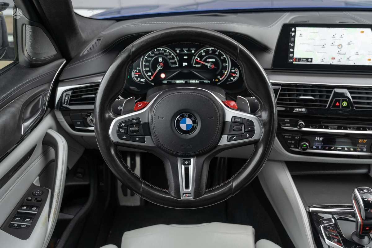 BMW M5, 4.4 l., Седан
