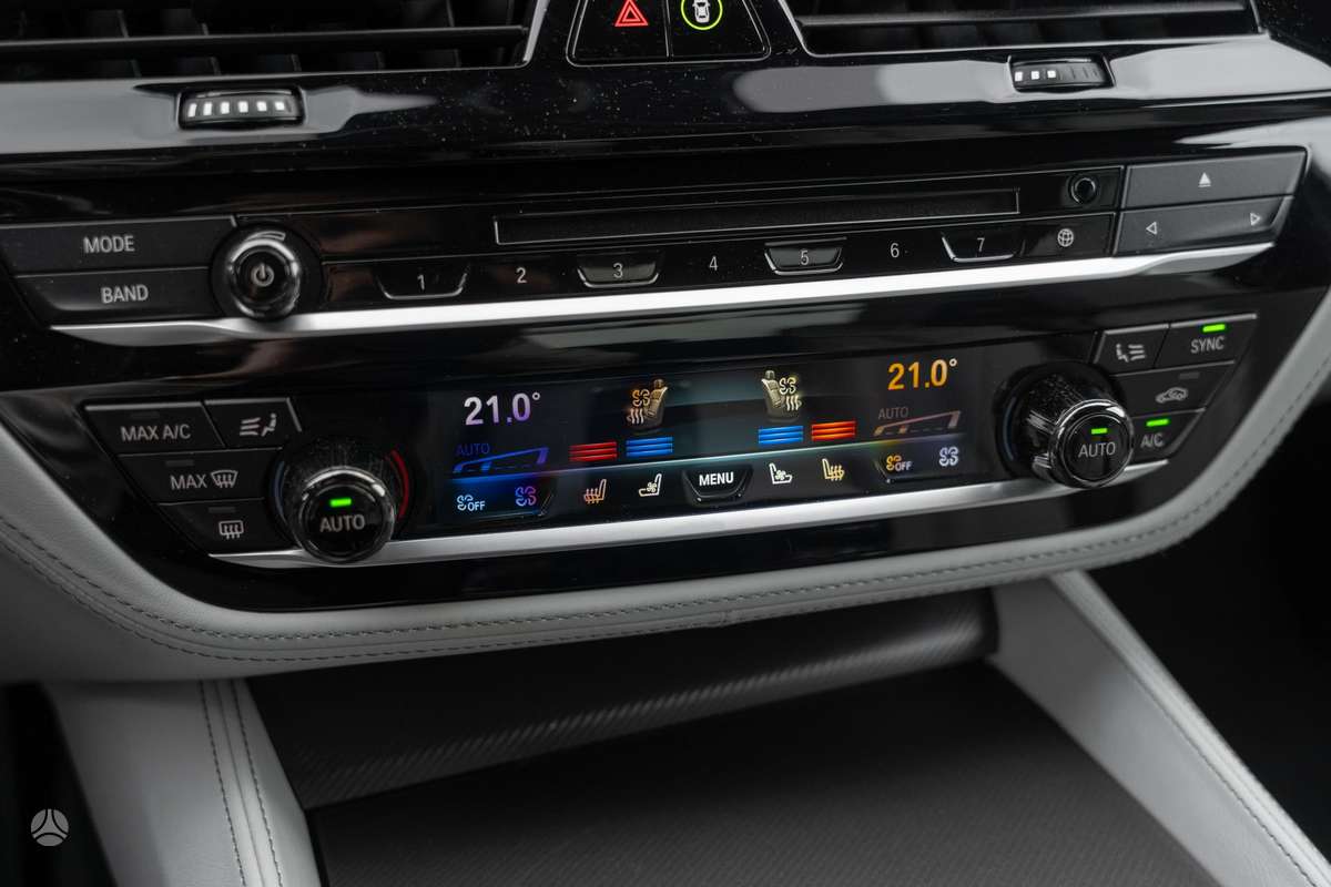BMW M5, 4.4 l., Седан