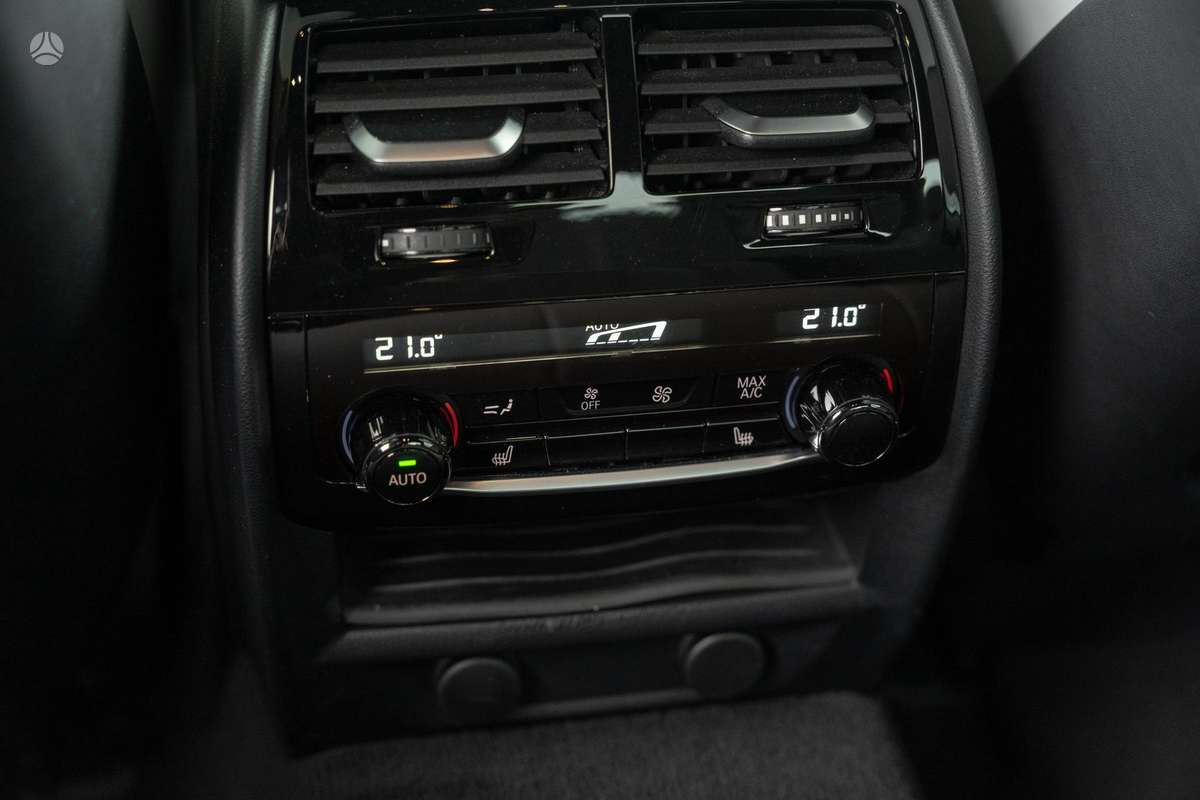 BMW M5, 4.4 l., Седан