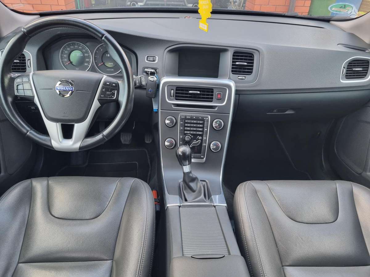 Volvo V60, 2.0 l., hatchback