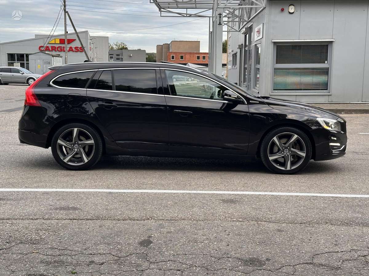 Volvo V60 - 11