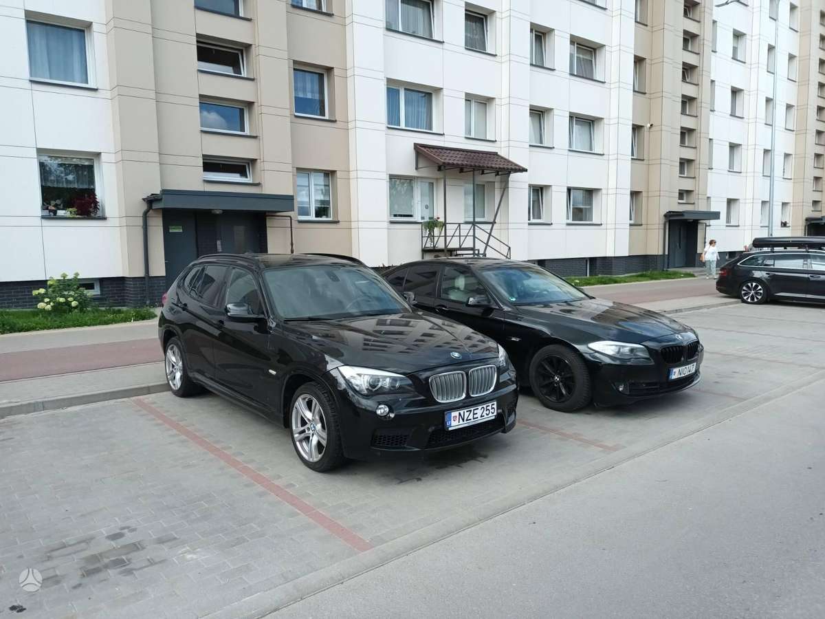 BMW X1, 2.0 l., Внедорожник / Кроссовер