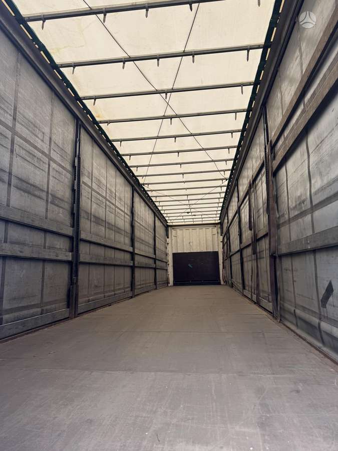 Krone, curtain / tarpaulin