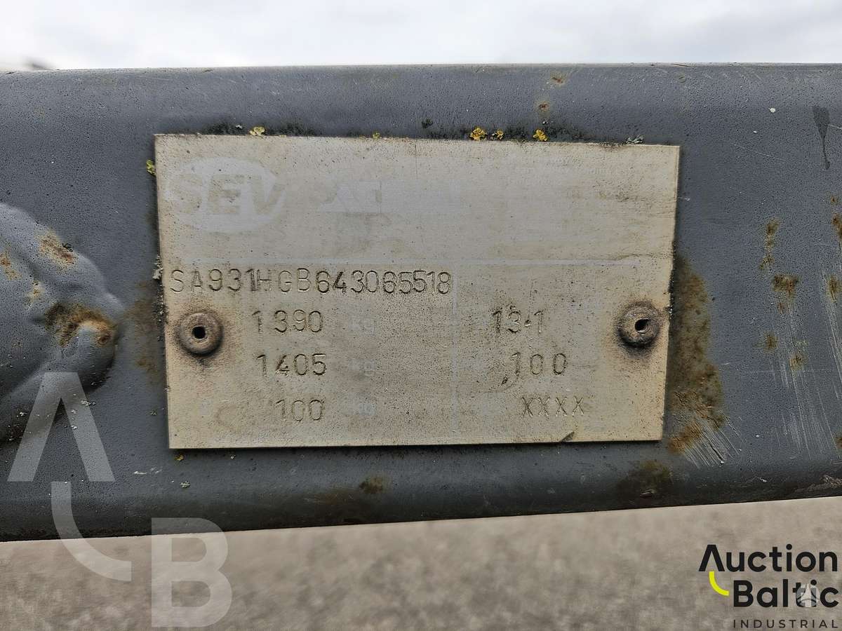 -Kita- Arial K13, vertikalūs keltuvai