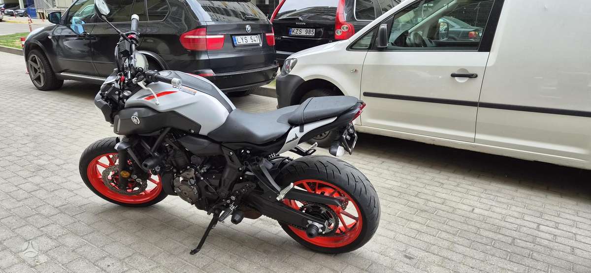 Yamaha MT 07 700cc, street / classic