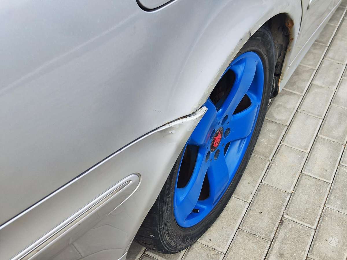 Mercedes-Benz E220, 2.2 l., Седан