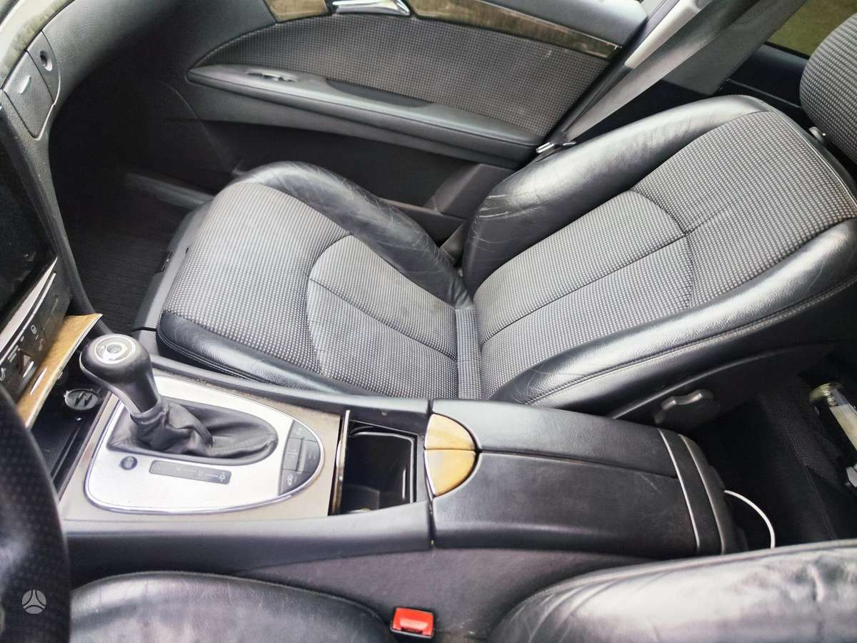 Mercedes-Benz E220, 2.2 l., Седан