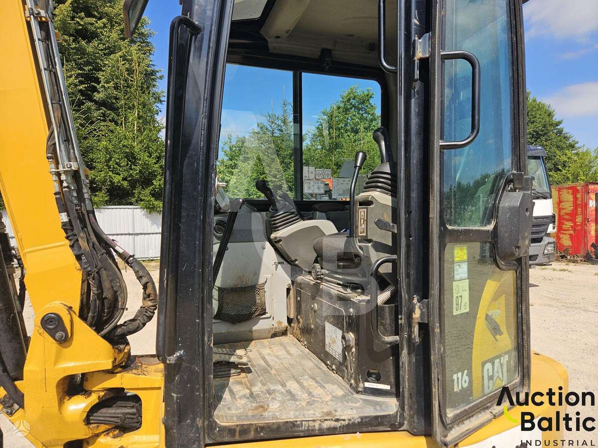 Caterpillar 305.5E2, ekskavatoriai