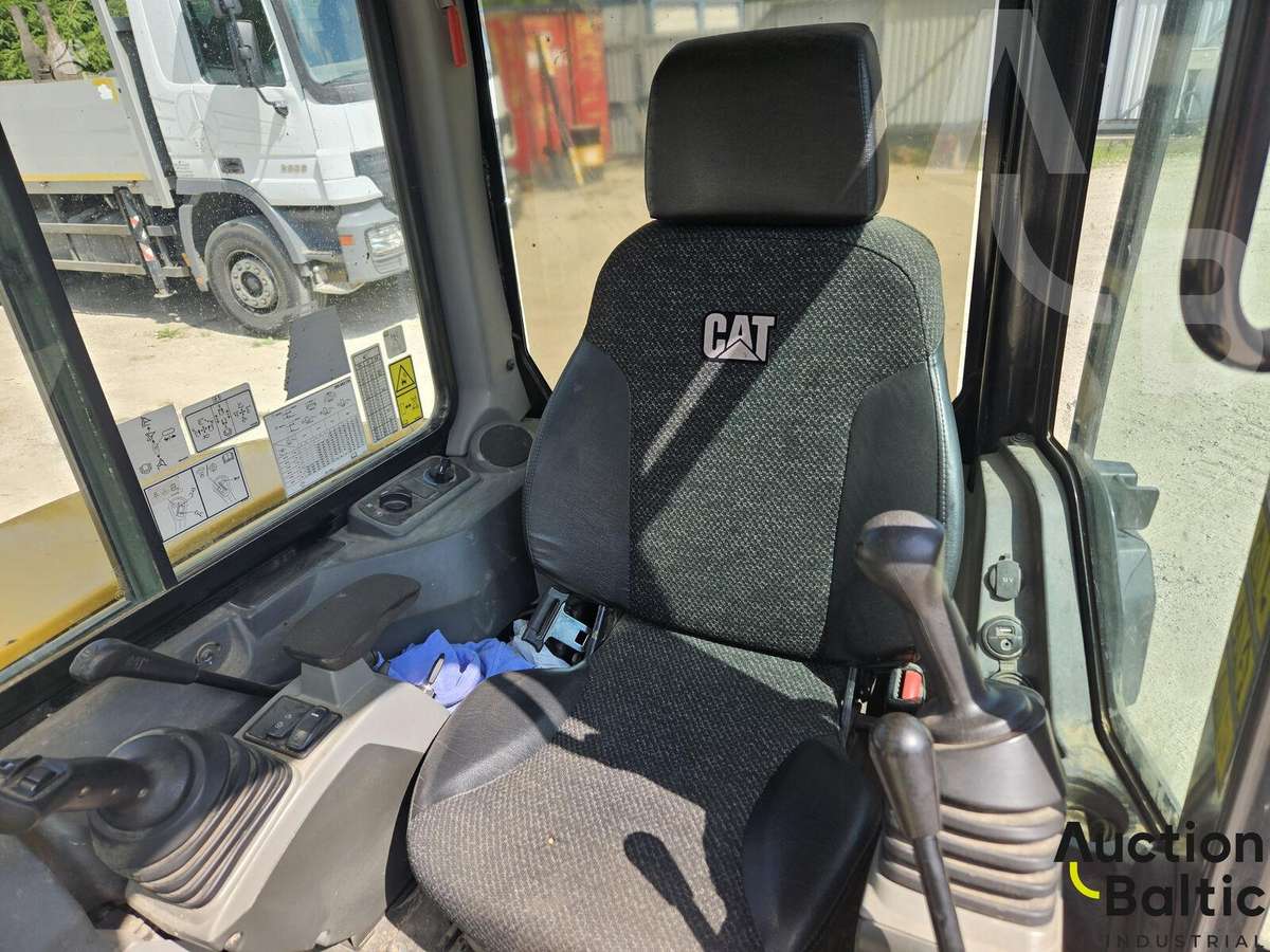 Caterpillar 305.5E2, ekskavatoriai