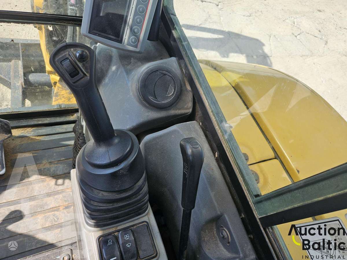 Caterpillar 305.5E2, ekskavatoriai