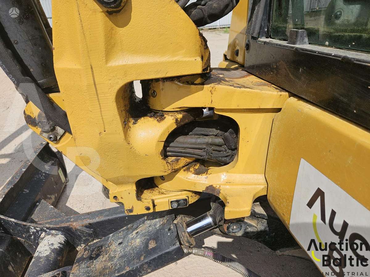 Caterpillar 305.5E2, ekskavatoriai