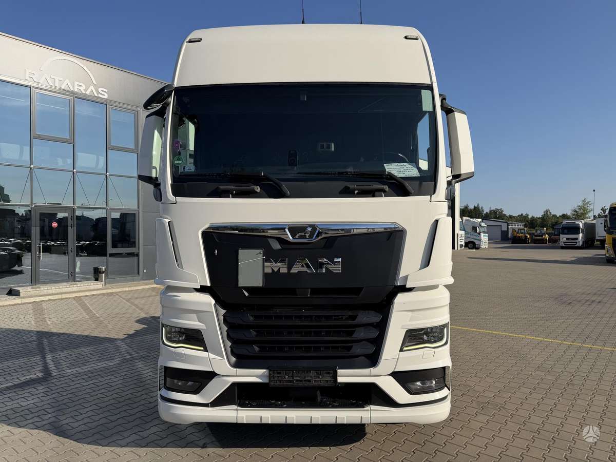 MAN TGX18.510, double sleeper