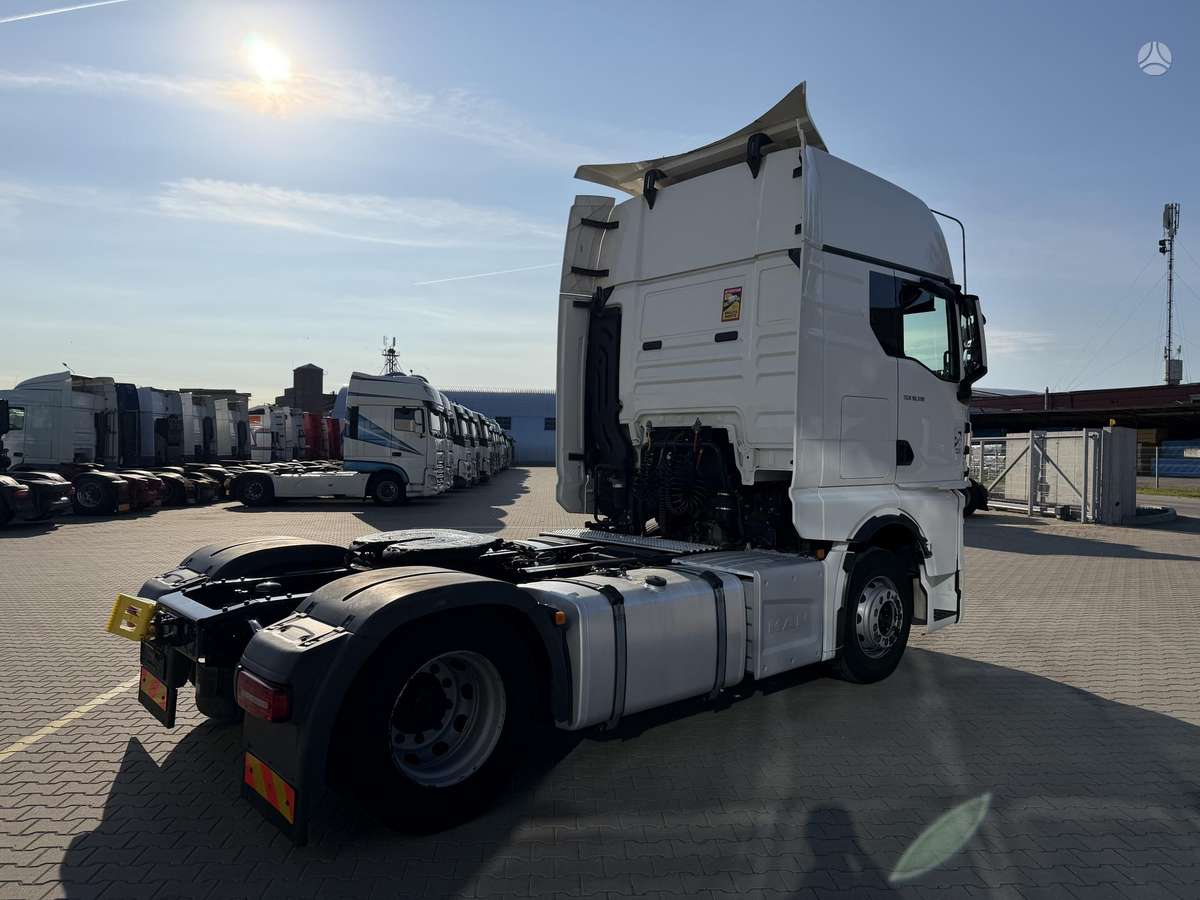 MAN TGX18.510, double sleeper