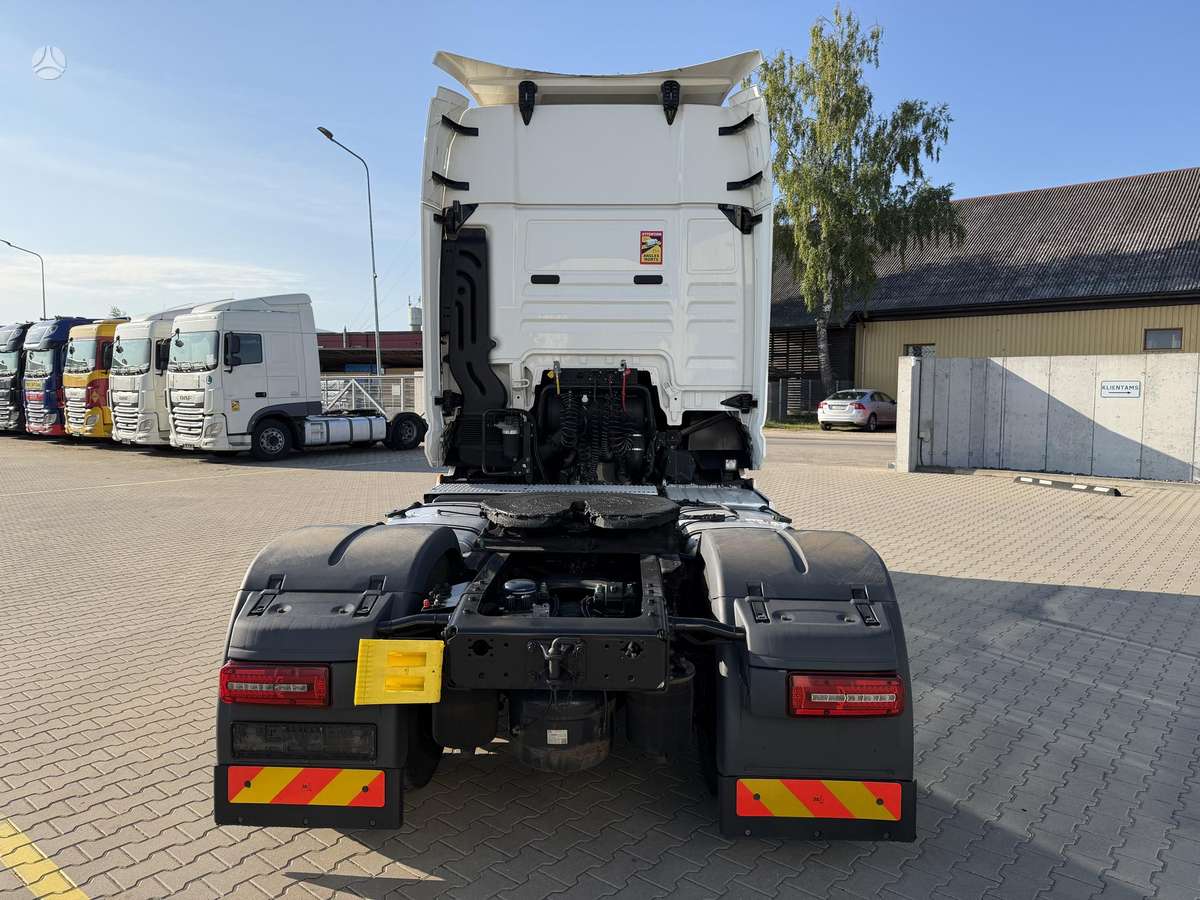 MAN TGX18.510, double sleeper