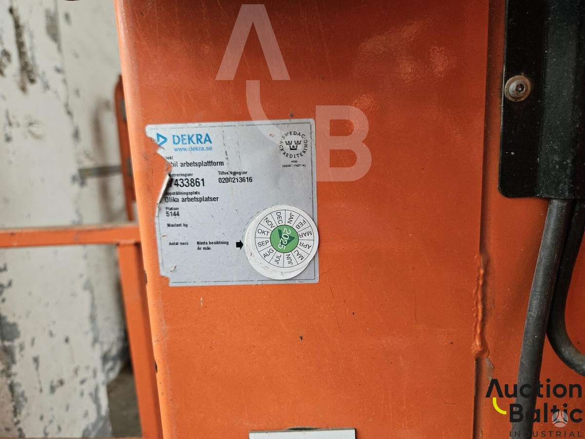 JLG 1230 ES, kita