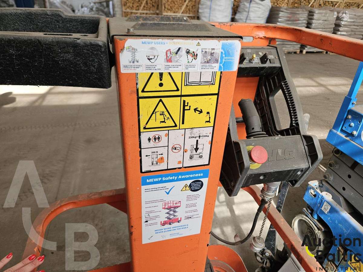 JLG 1230 ES, kita