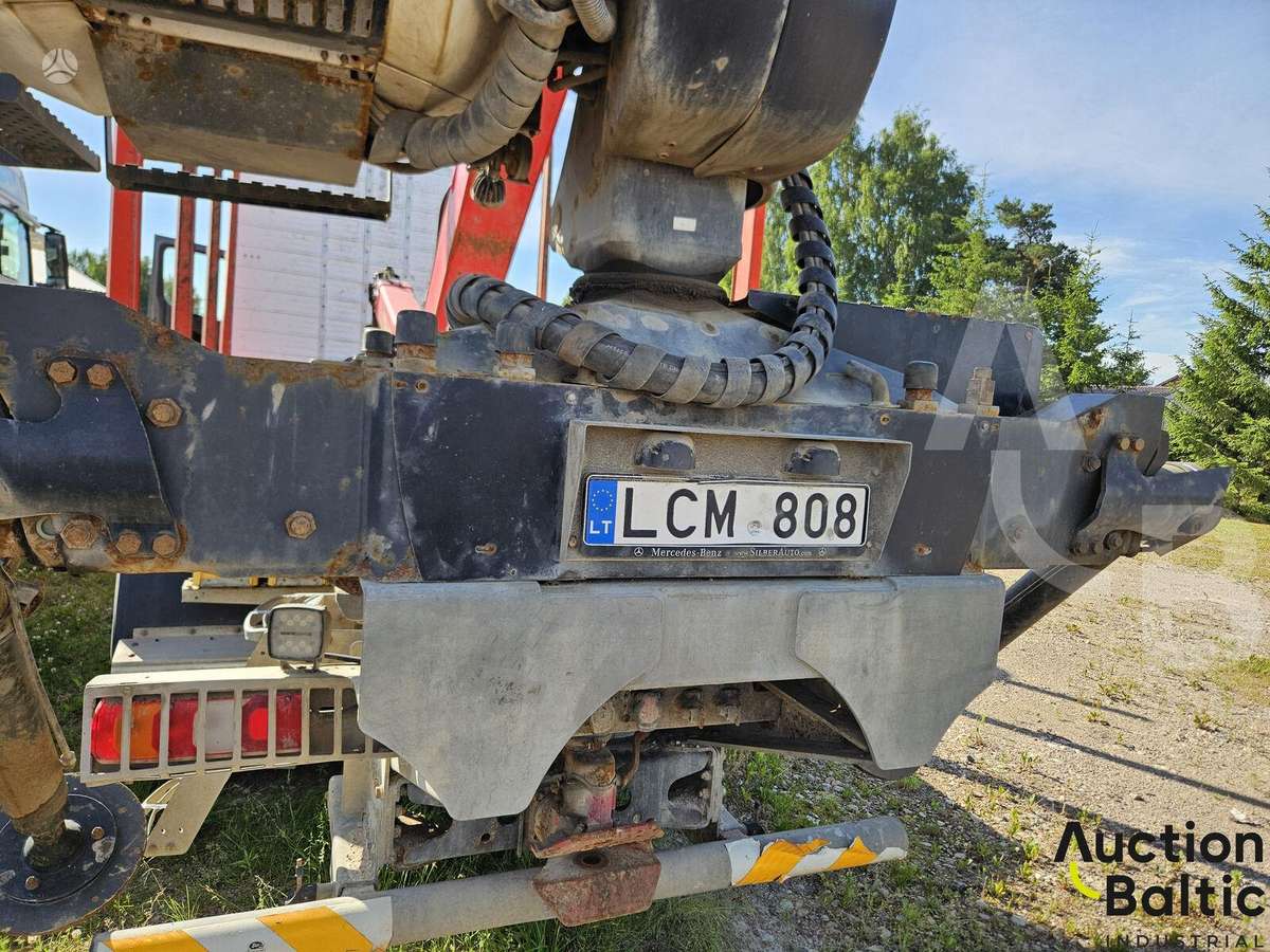 Mercedes Arocs 3348, forwarders