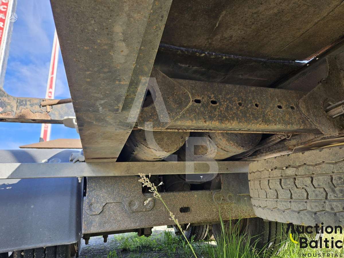 Mercedes Arocs 3348, forwarders
