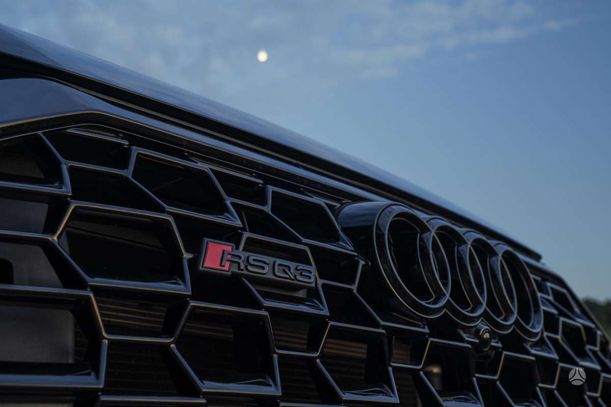 Audi RS Q3, 2.5 l., hatchback