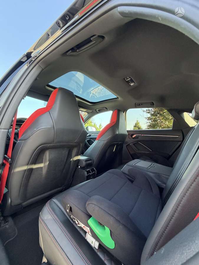 Audi RS Q3, 2.5 l., hatchback