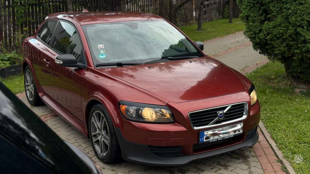 Volvo C30, 1.6 l., hatchback