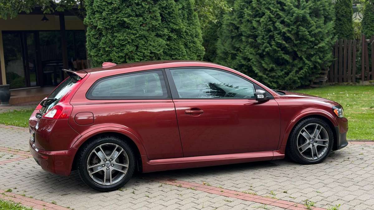 Volvo C30, 1.6 l., hatchback