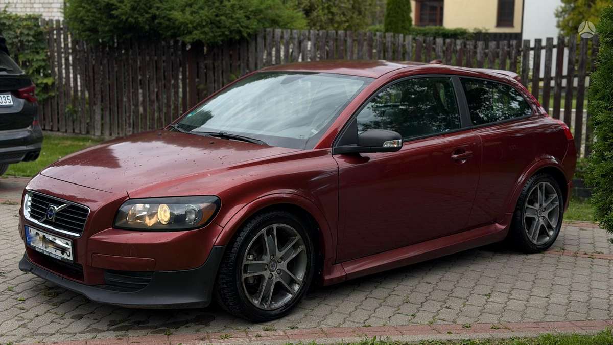 Volvo C30, 1.6 l., hatchback