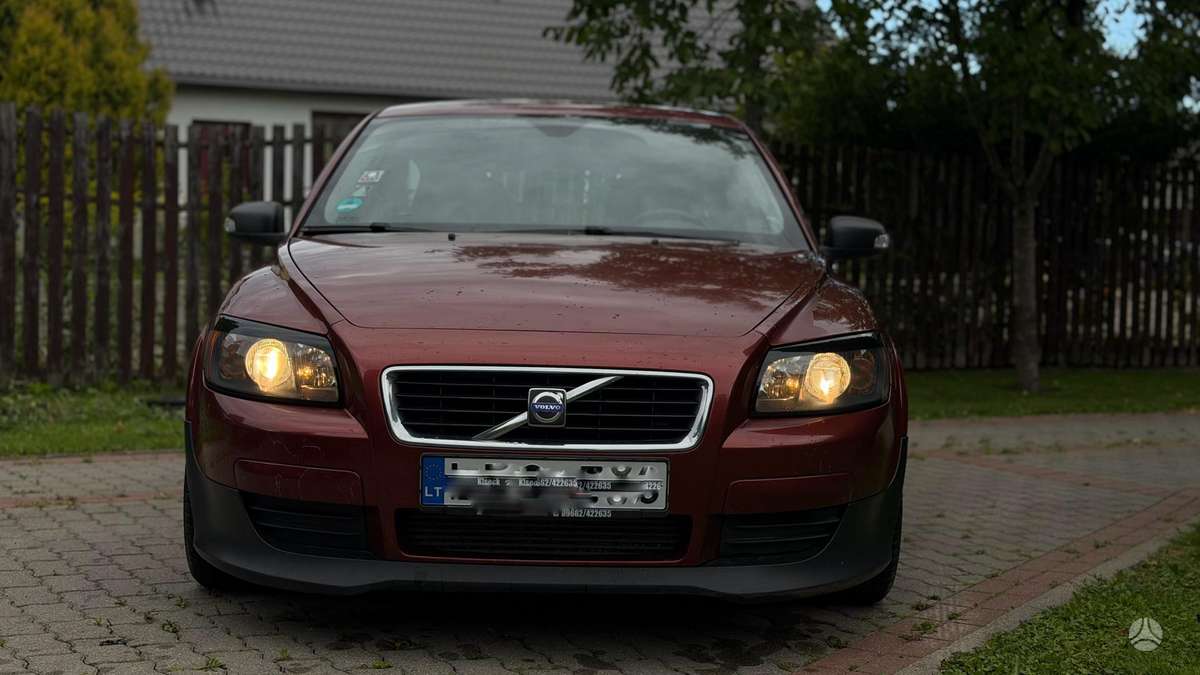 Volvo C30, 1.6 l., hatchback
