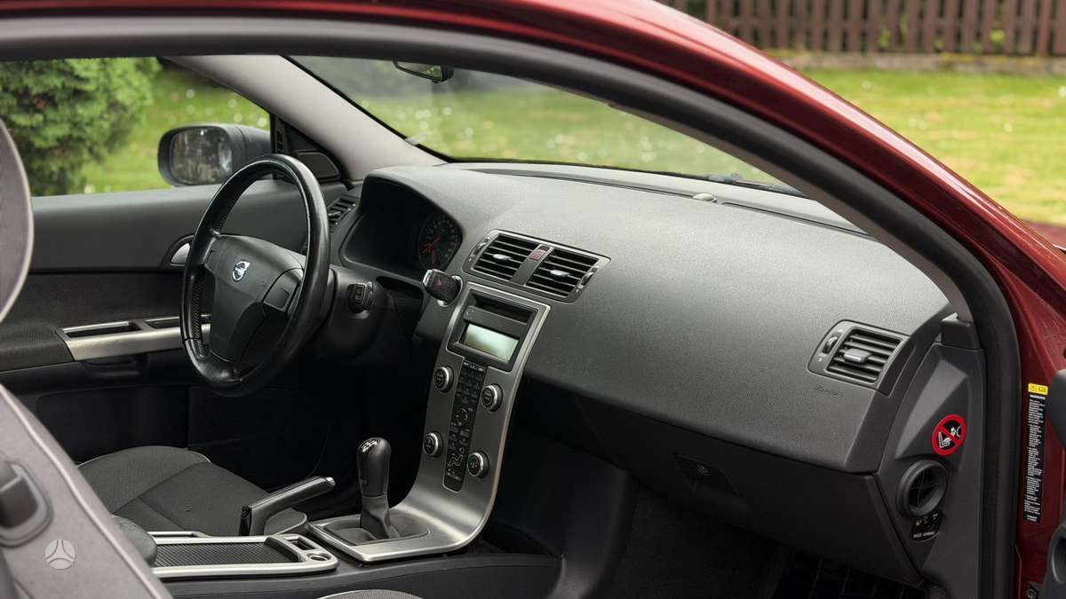 Volvo C30, 1.6 l., hatchback