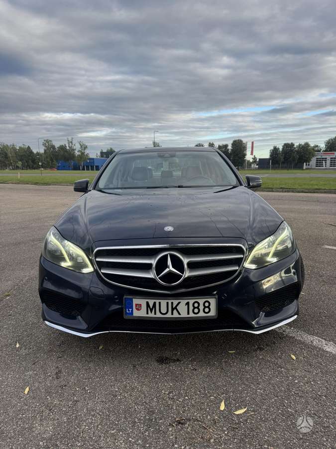 Mercedes-Benz E220, 2.1 l., Седан