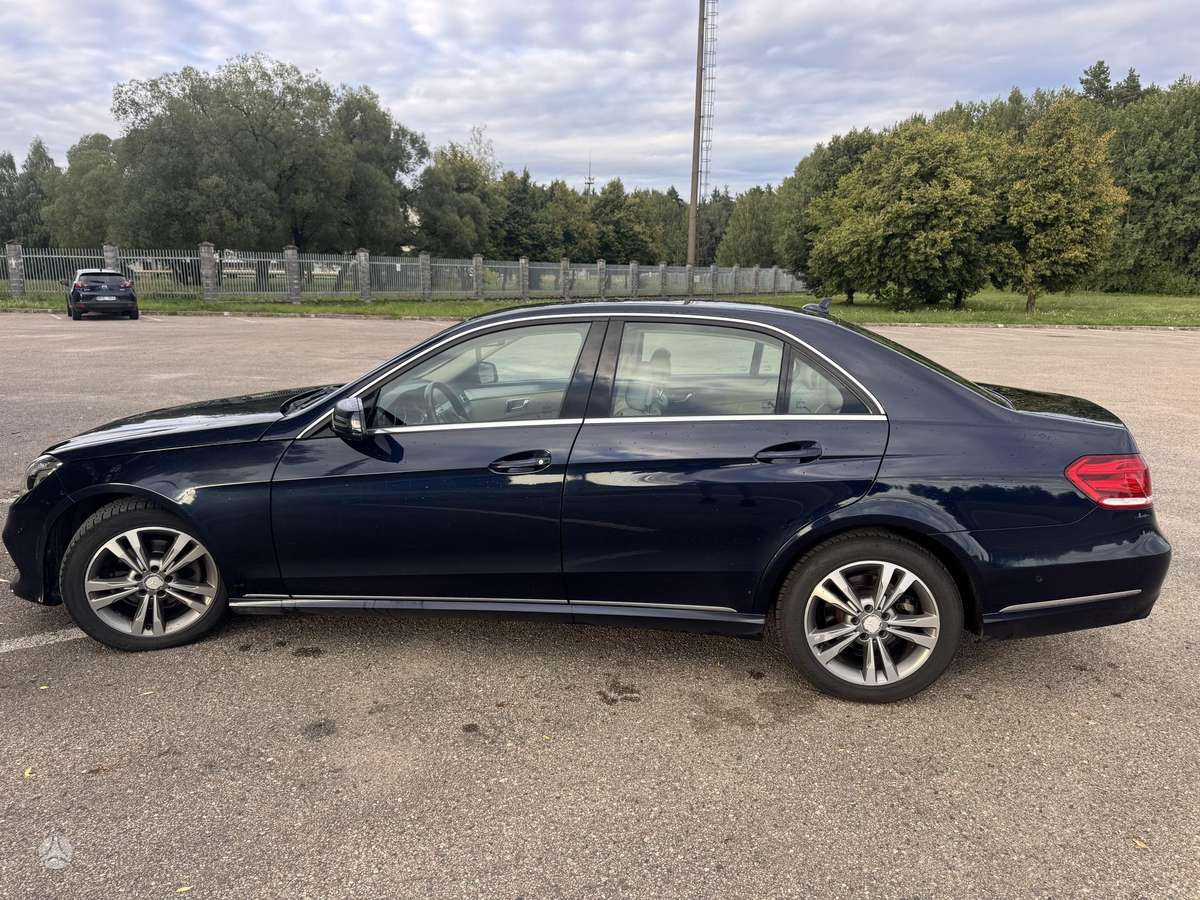 Mercedes-Benz E220, 2.1 l., Седан