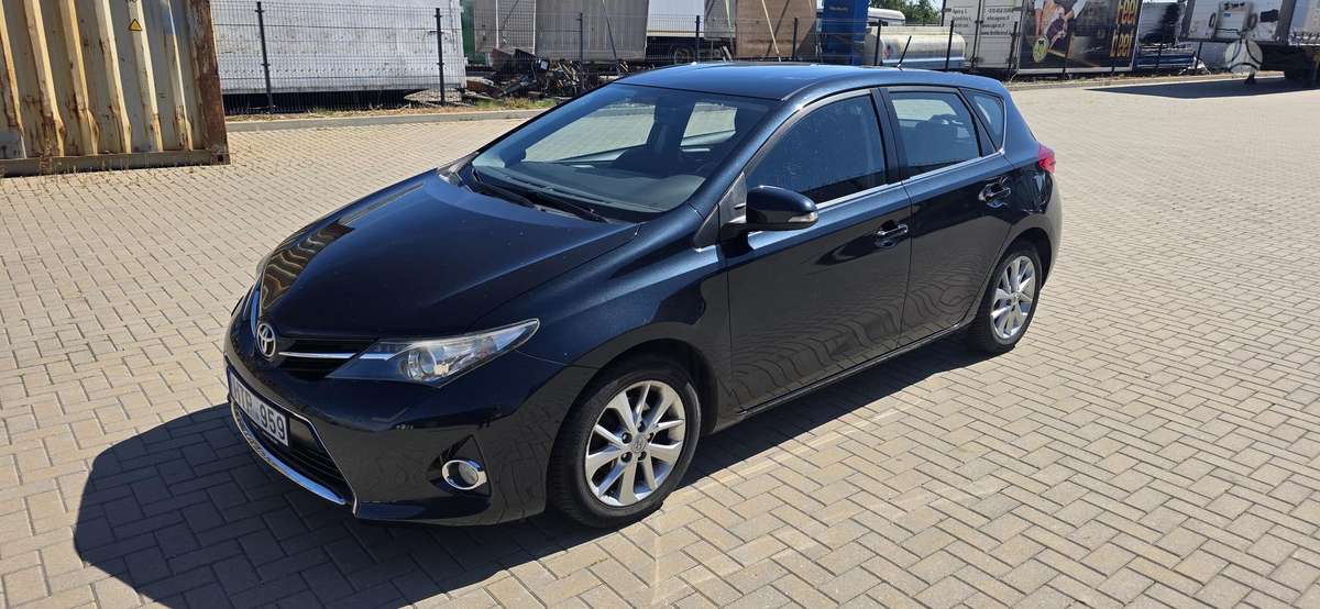 Toyota Auris, 1.6 l., hatchback