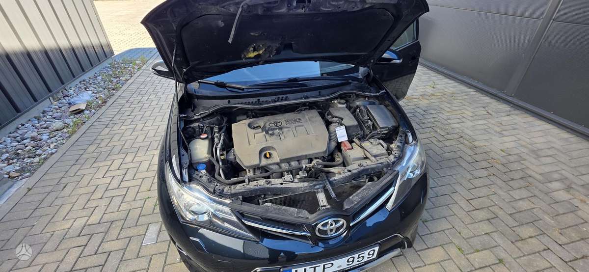 Toyota Auris - 11