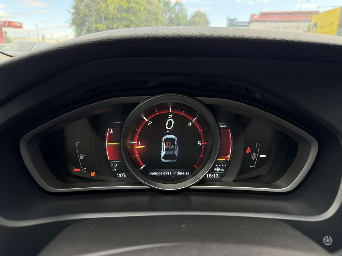 Volvo V40 Cross Country - 6