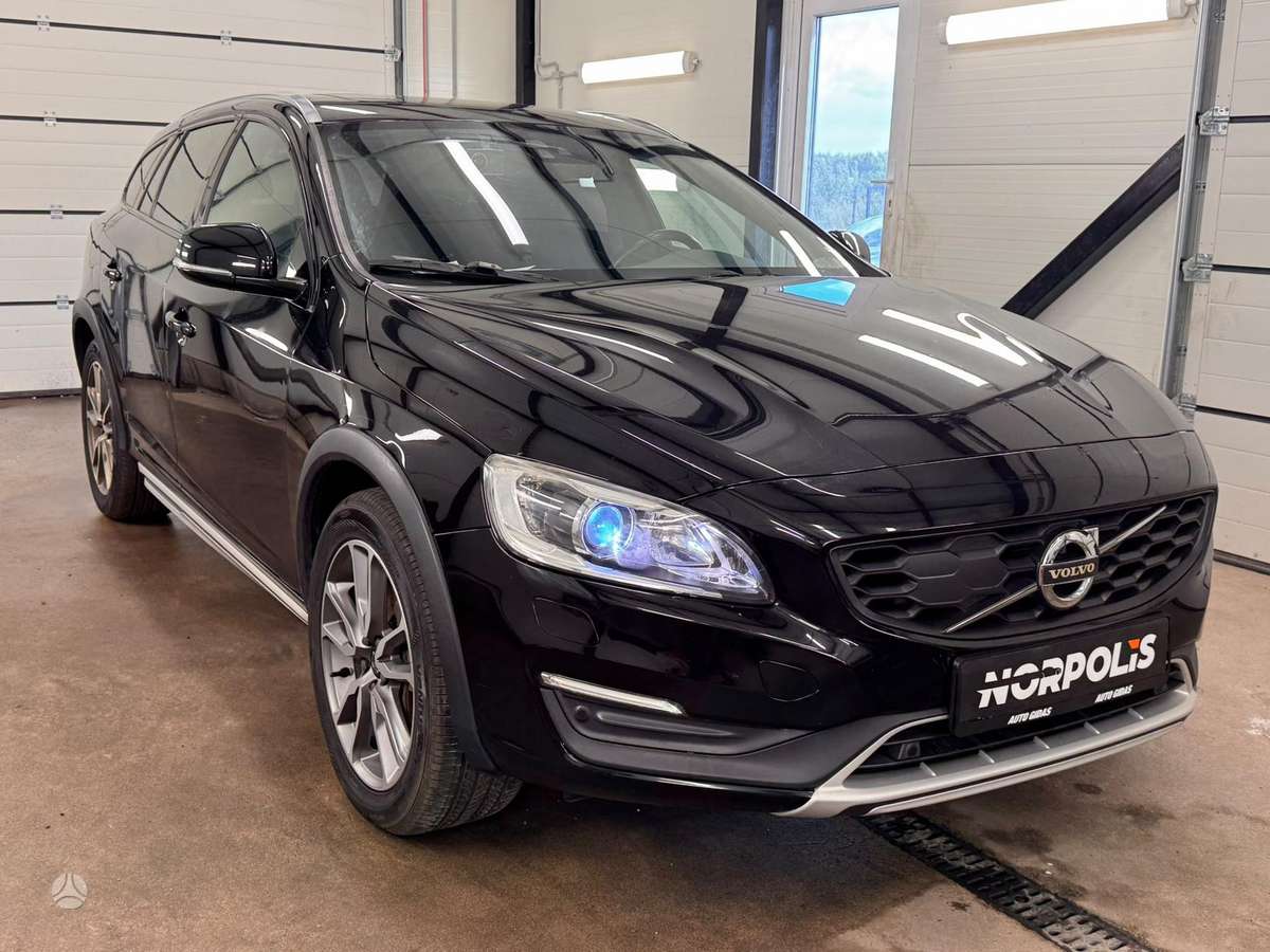 Volvo V60 Cross Country - 3