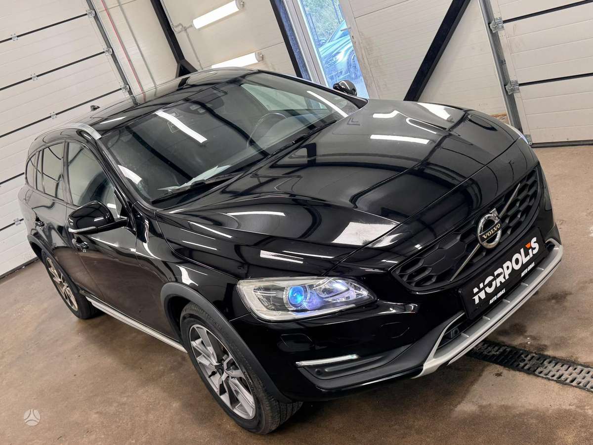 Volvo V60 Cross Country - 5