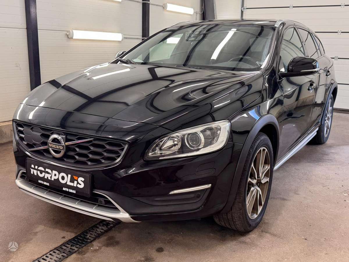 Volvo V60 Cross Country - 4