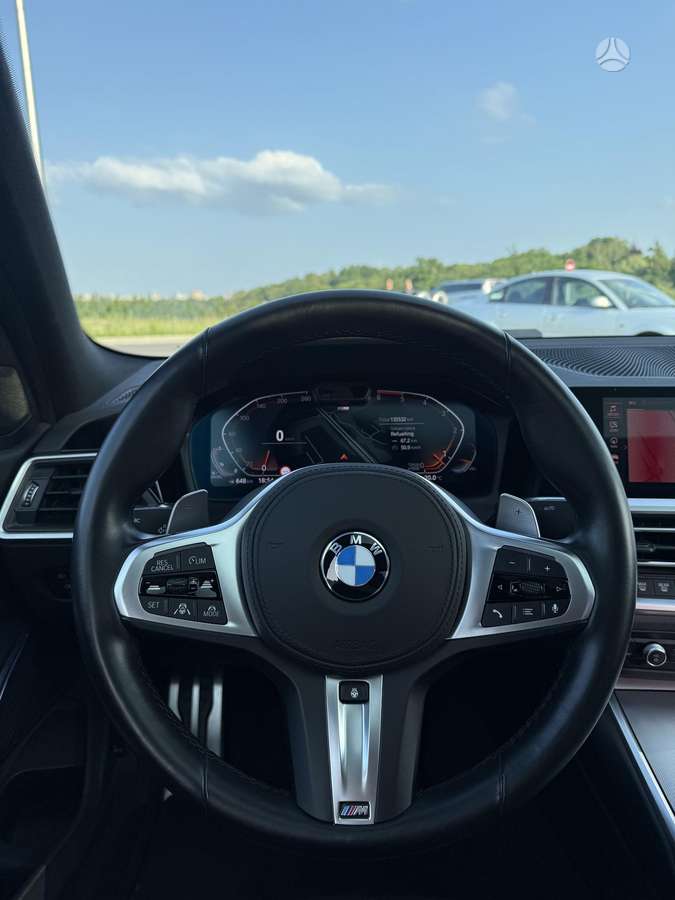 BMW 330, 3.0 l., Седан