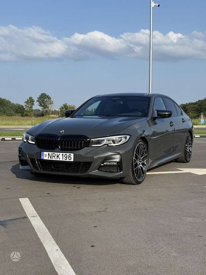 BMW 330, 3.0 l., Седан